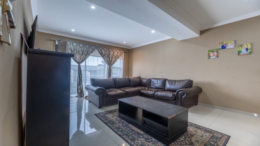 2 Bedroom Property for Sale in Parklands Western Cape